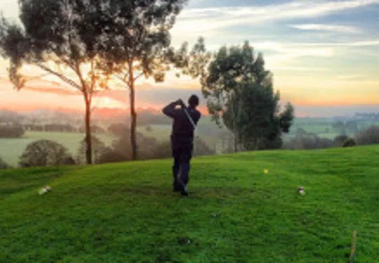 Auf zum Golfklub nach Lemvig Golf spielen am Limfjord Dänemark